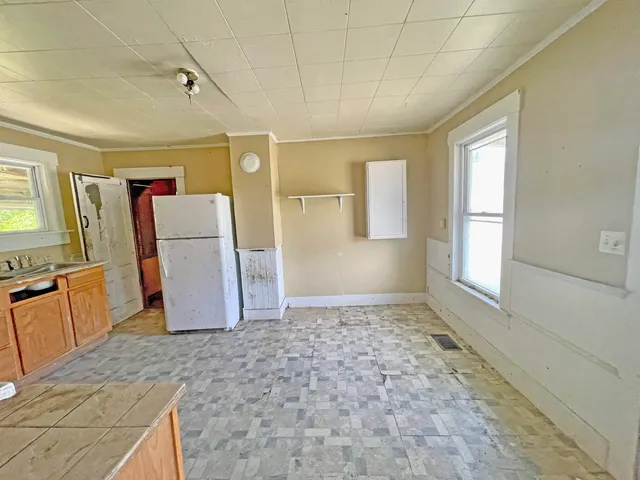 $88,500 | 909 Washington Street, Stewartstown, NH 03597