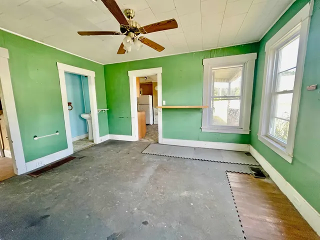 $88,500 | 909 Washington Street, Stewartstown, NH 03597