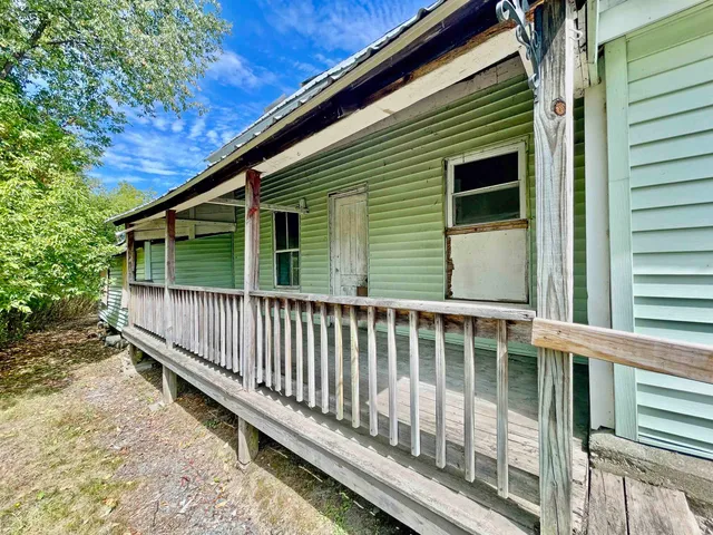 $88,500 | 909 Washington Street, Stewartstown, NH 03597