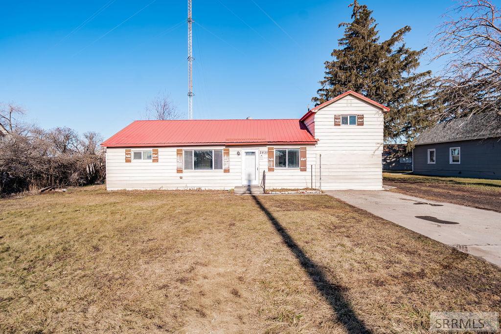 2835 East Lincoln Road Idaho Falls, ID 83401 - Photo 1 of 20 Main View