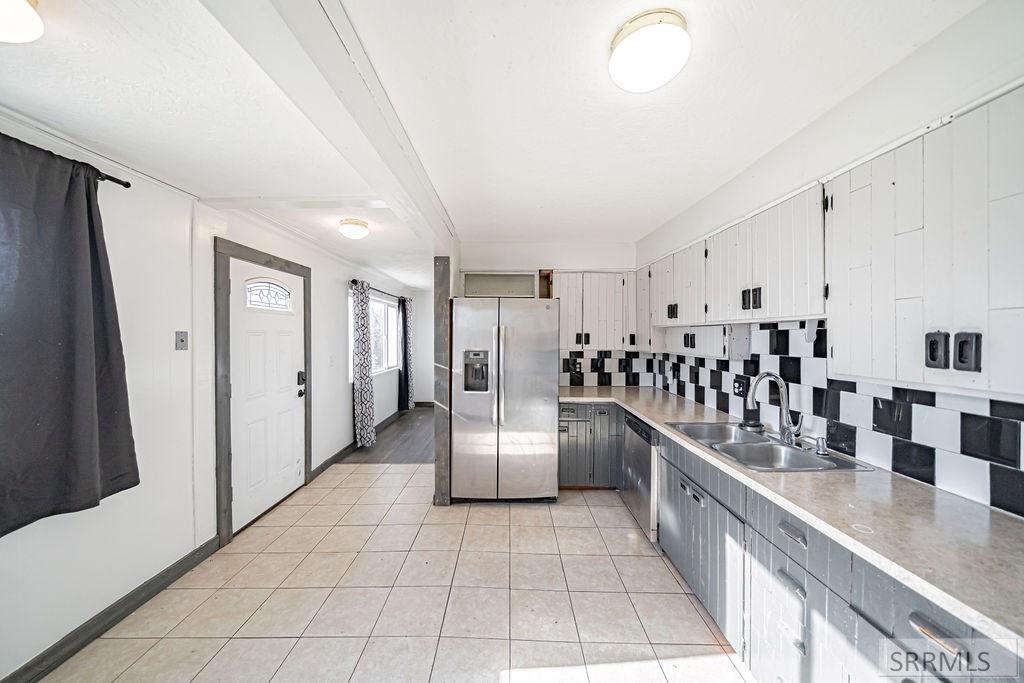 2835 East Lincoln Road Idaho Falls, ID 83401 - Photo 4 of 20