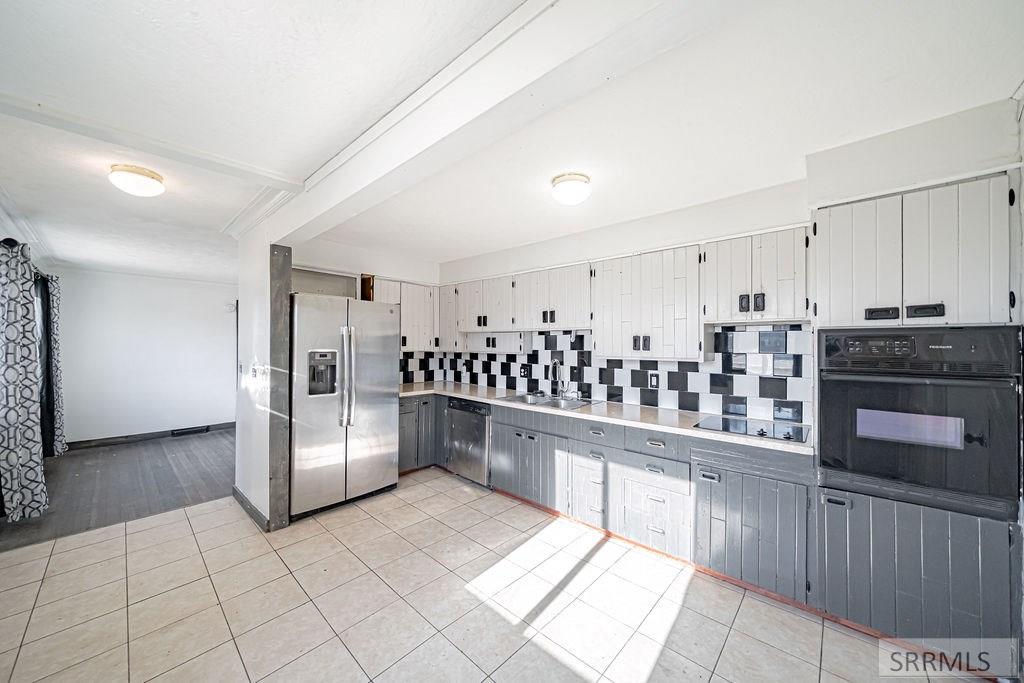 2835 East Lincoln Road Idaho Falls, ID 83401 - Photo 5 of 20