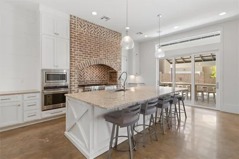 $725,000 | 601 Bocage Court South, Covington, LA 70433