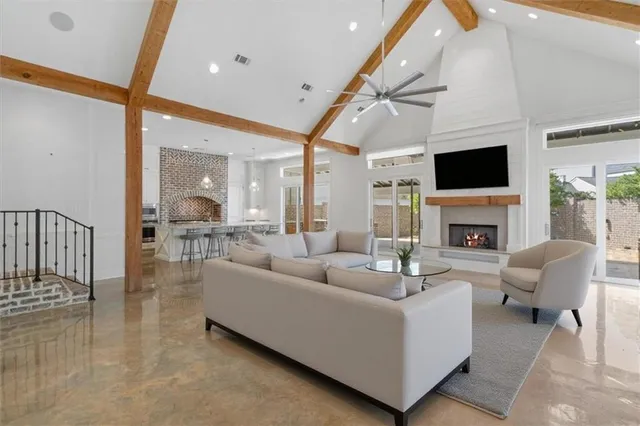 $725,000 | 601 Bocage Court South, Covington, LA 70433