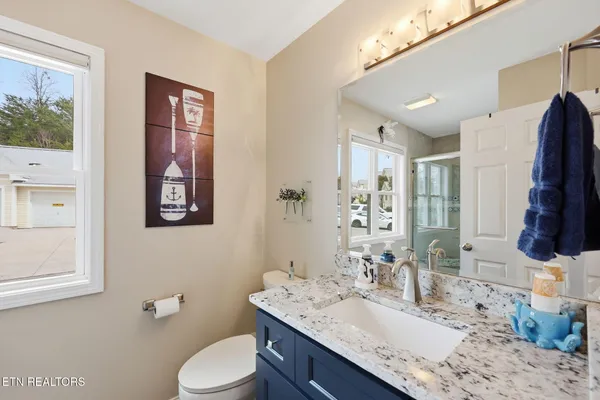 $849,900 | 155 North Deer Vlg Lane, La Follette, TN 37766