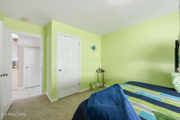 $849,900 | 155 North Deer Vlg Lane, La Follette, TN 37766