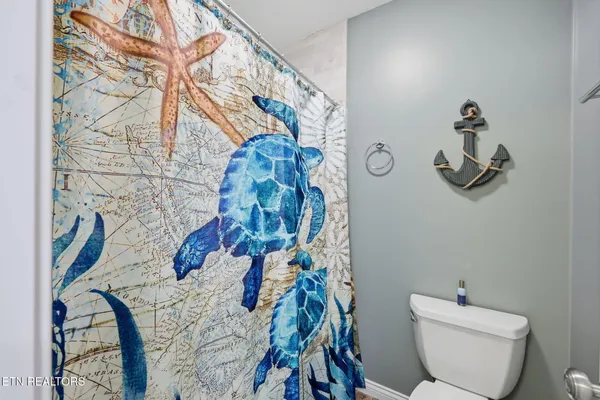 $849,900 | 155 North Deer Vlg Lane, La Follette, TN 37766