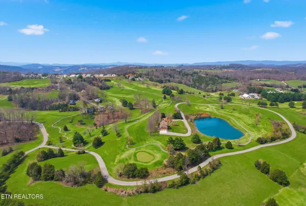 $849,900 | 155 North Deer Vlg Lane, La Follette, TN 37766