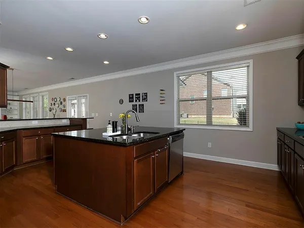$750,000 | 4377 Cades Pointe, Marietta, GA 30066