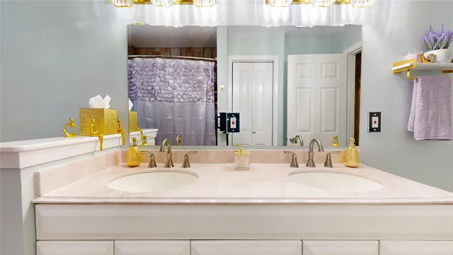 $440,000 | 4607 Cetti Street, Houston, TX 77009