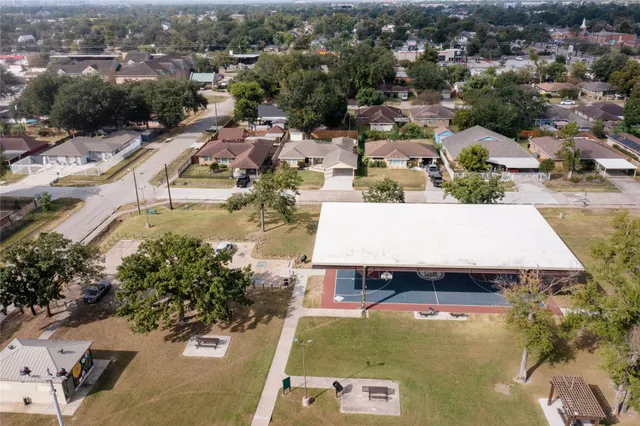 $440,000 | 4607 Cetti Street, Houston, TX 77009