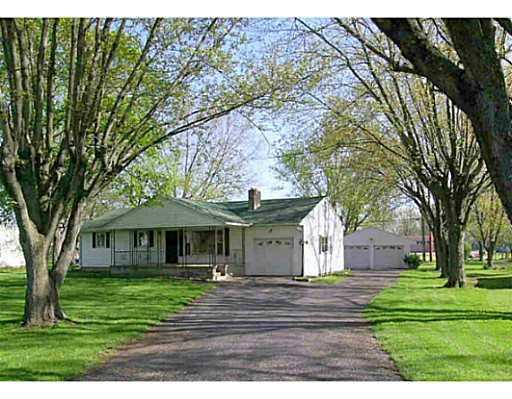 2582 Lefevre Road Troy, OH 45373 - Photo 2 of 24