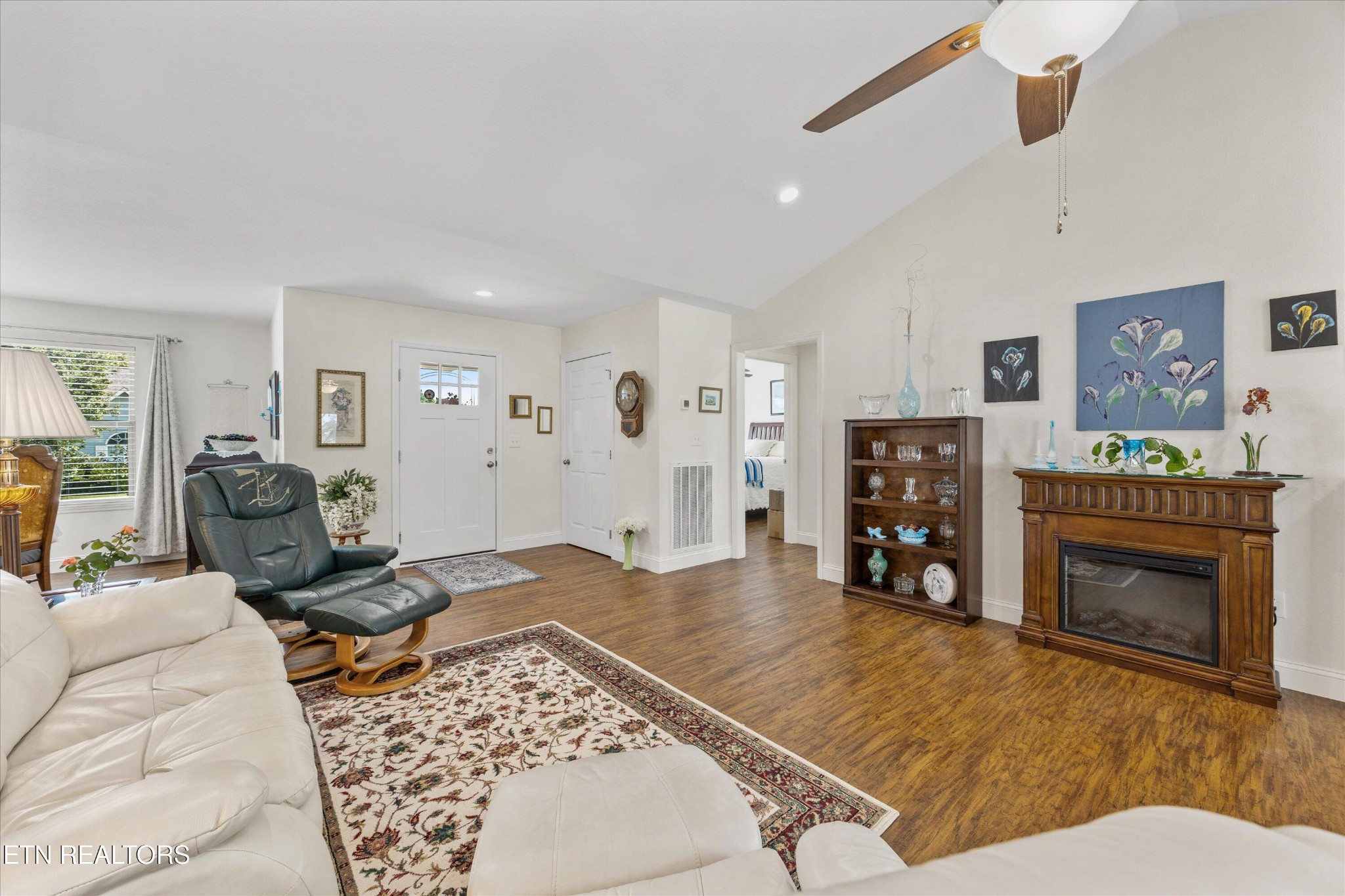 155 Wind Chase Way Madisonville, TN 37354 - Photo 12 of 43 Gallery Image 12