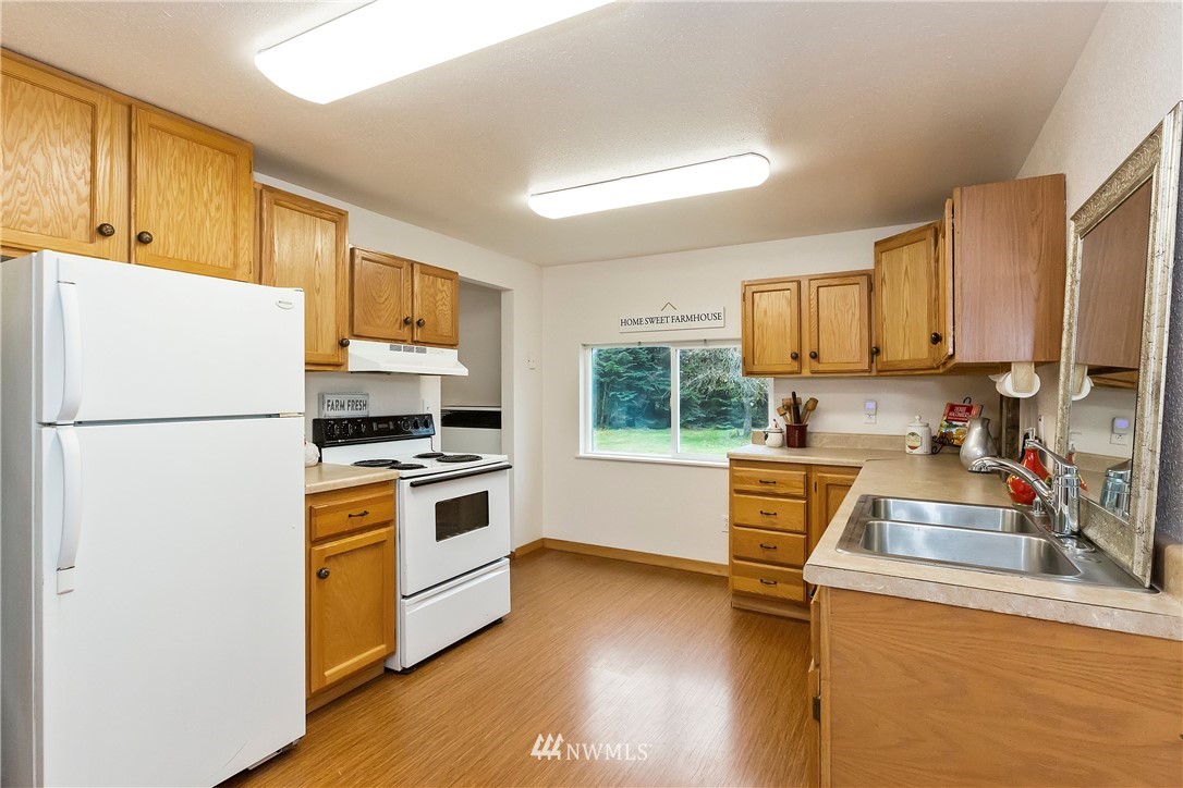 9784 West Belfair Valley Road Bremerton, WA 98312 - Photo 15 of 40 Gallery Image 15