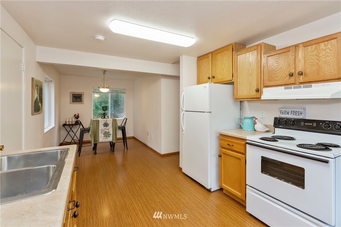9784 West Belfair Valley Road Bremerton, WA 98312 - Photo 17 of 40 Gallery Image 17