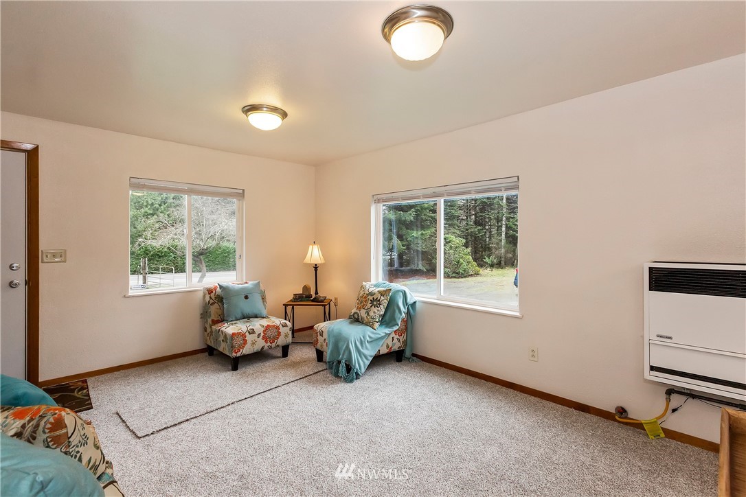 9784 West Belfair Valley Road Bremerton, WA 98312 - Photo 4 of 40 Gallery Image 4