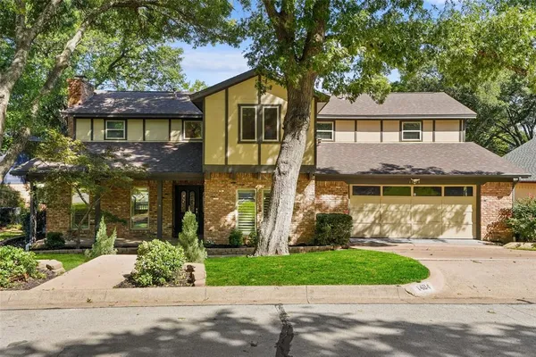 $589,900 | 1404 Creekford Drive, Arlington, TX 76012