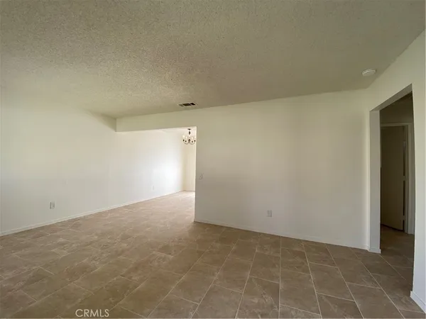 $1,630 | 354 East 1st Street, San Jacinto, CA 92583