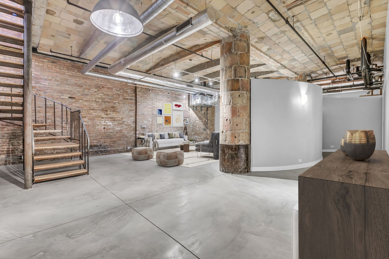 801 South Wells Street, Unit 101 Chicago, IL 60607 - Photo 29 of 33 a view of a storage room