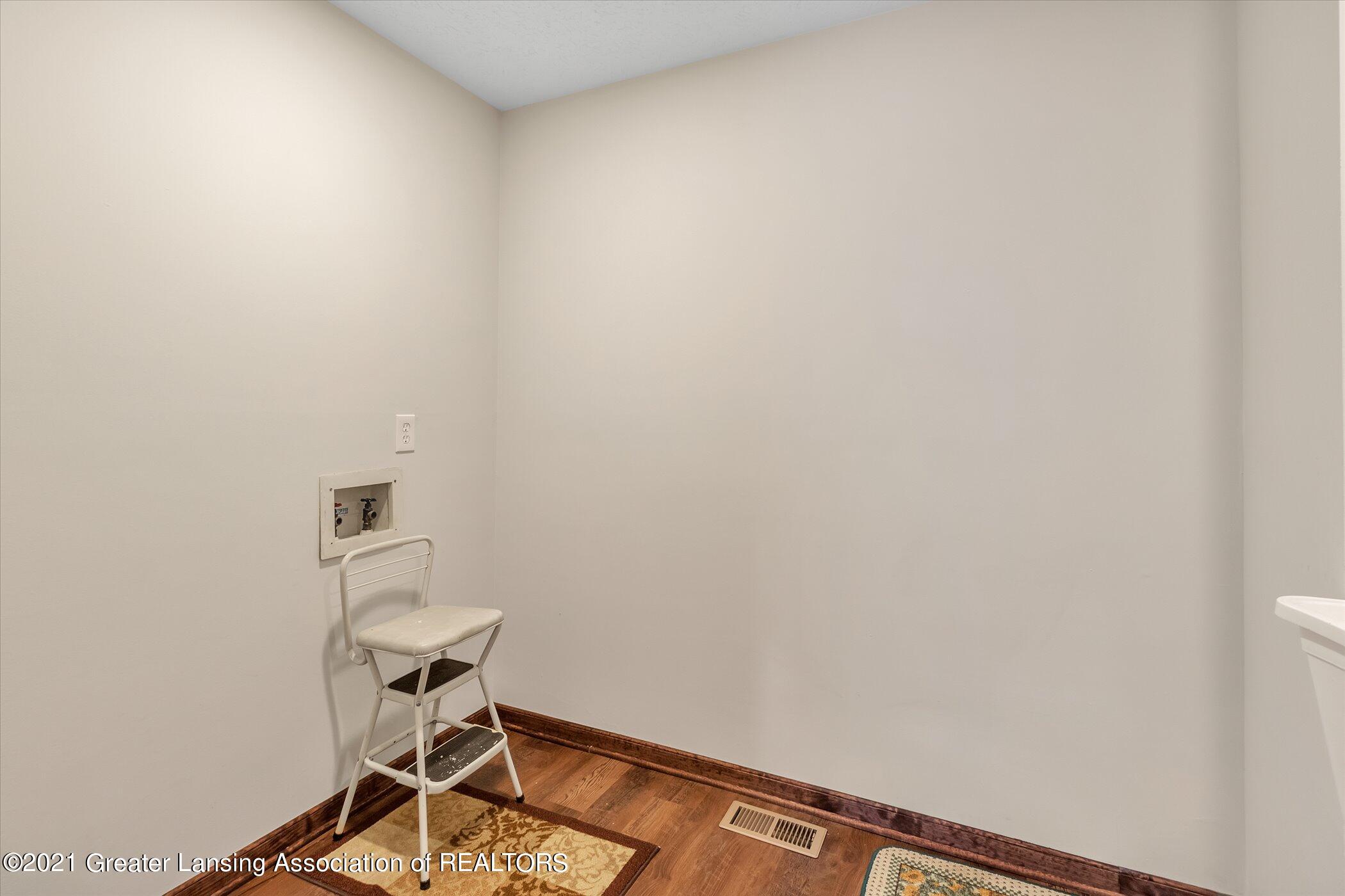 5721 Zimmer Road Williamston, MI 48895 - Photo 23 of 61 44-5721-Zimmer-WindowStill-Real-Estate-P