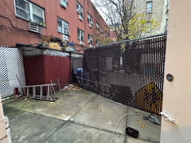 $2,300 | 1009 Ward Avenue, Unit 1 | Soundview-Bruckner