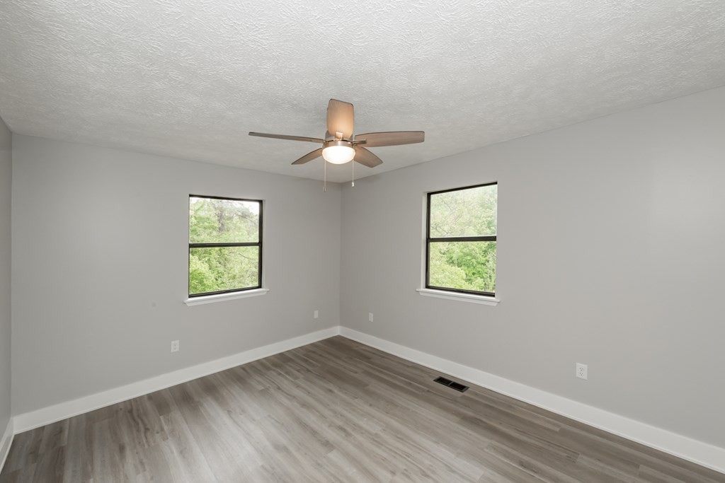 869 Sugar Loaf Road Sevierville, TN 37876 - Photo 19 of 36 Gallery Image 19