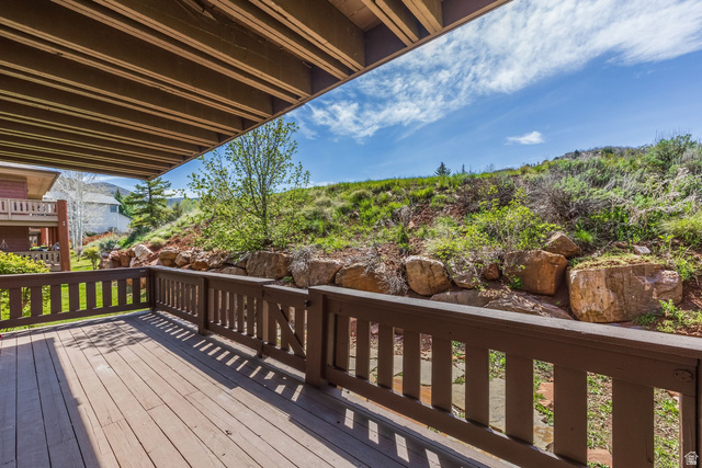 8430 Pointe Road, Unit G11 Park City, UT 84098 - Photo 9 of 24