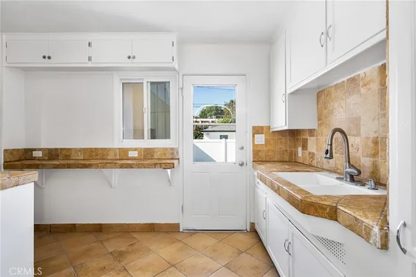 $1,595,000 | 4851 Faculty Avenue, Long Beach, CA 90808