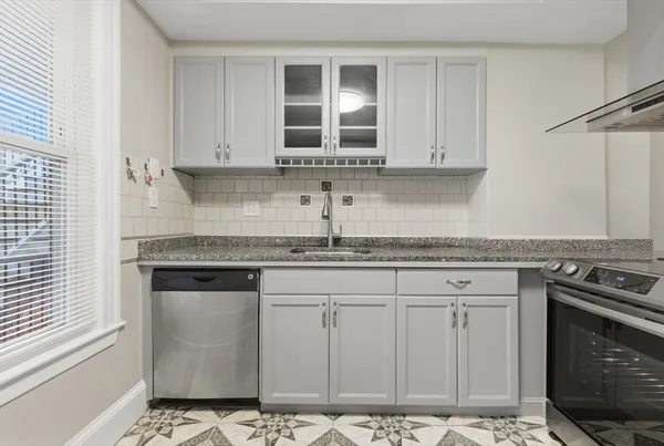 $3,000 | 20 Bennett Street, Unit 1L, Beverly, MA 01915