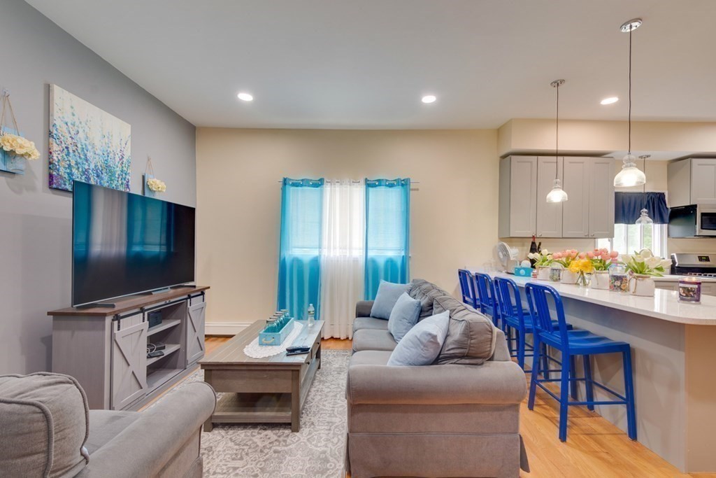 28 Washington Street Stoneham, MA 02180 - Photo 6 of 21