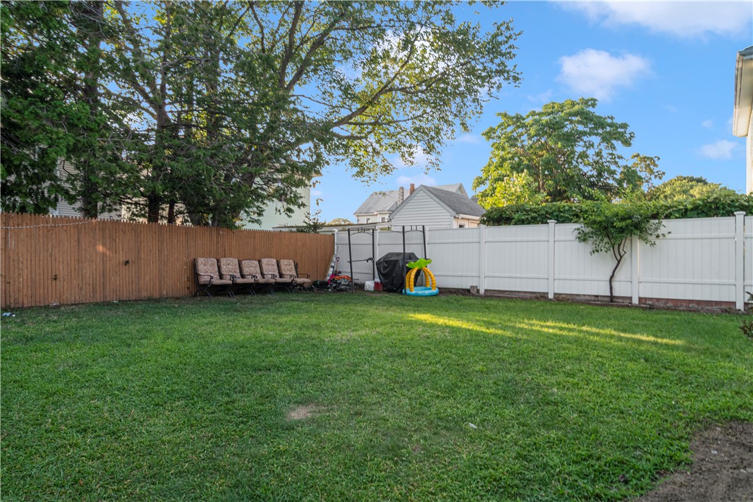 32 Hazel Street Pawtucket, RI 02860 - Photo 4 of 37 Gallery Image 4