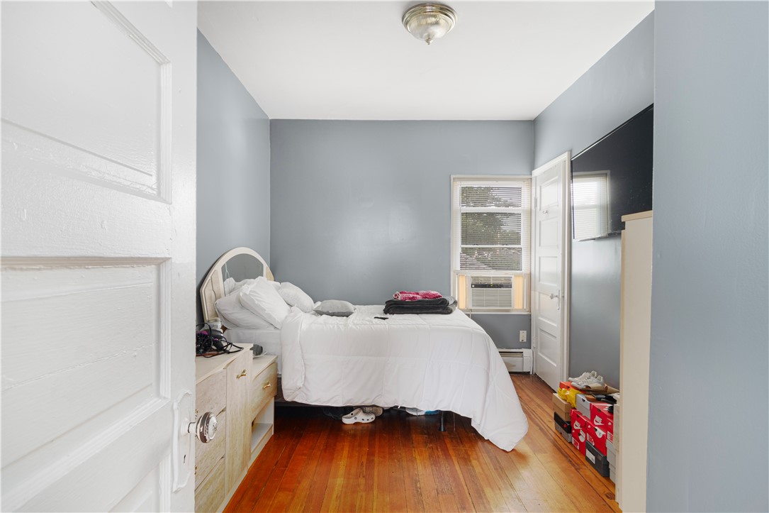 32 Hazel Street Pawtucket, RI 02860 - Photo 9 of 37 THIRD FLOOR