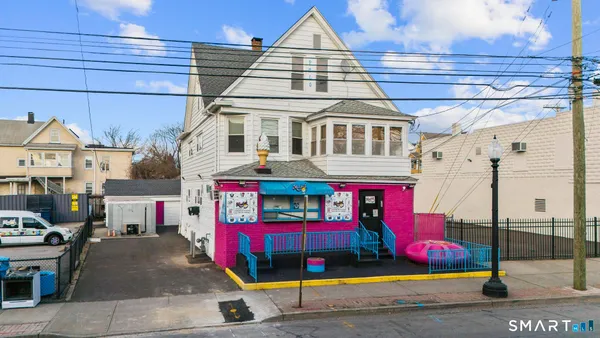 $2,950 | 712 Madison Avenue, Bridgeport, CT 06606