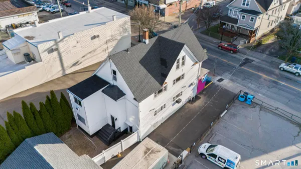 $2,950 | 712 Madison Avenue, Bridgeport, CT 06606