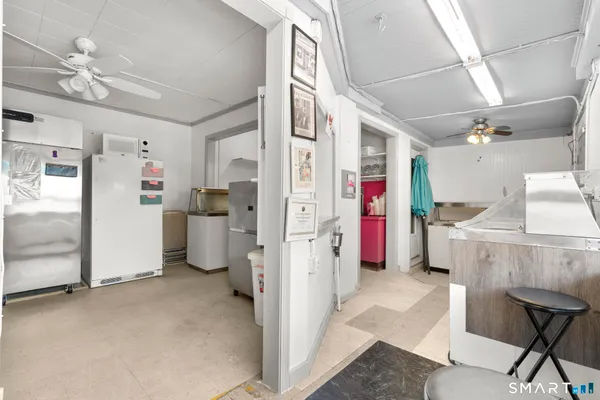 a view of a storage & utility room