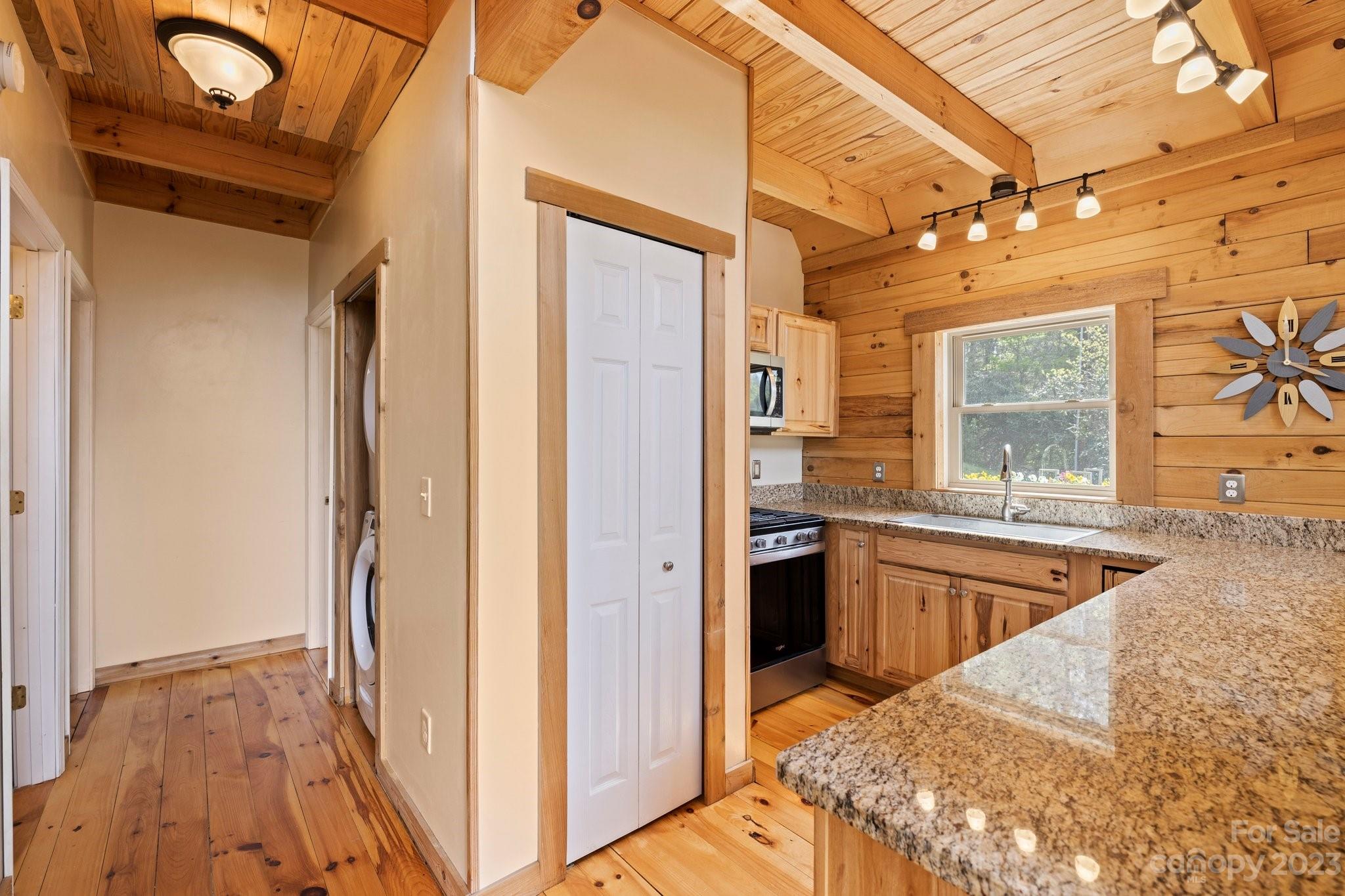 2023 Turnpike Road Marshall, NC 28753 - Photo 19 of 47
