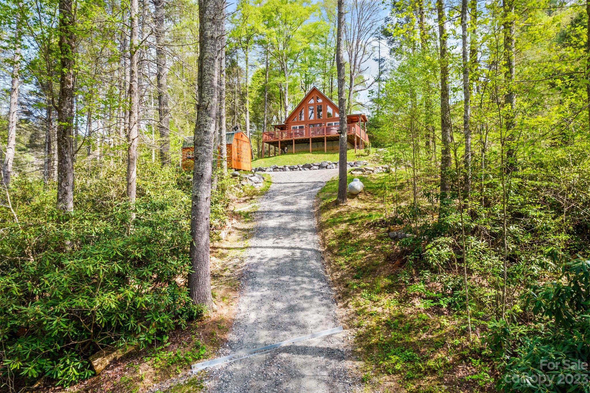 2023 Turnpike Road Marshall, NC 28753 - Photo 4 of 47