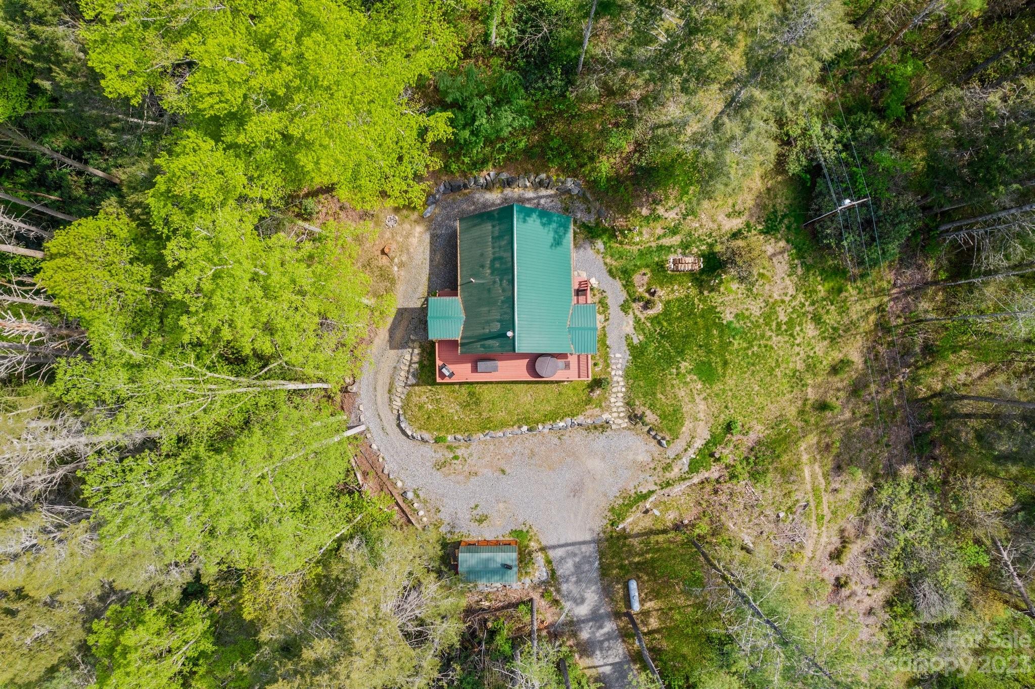 2023 Turnpike Road Marshall, NC 28753 - Photo 5 of 47