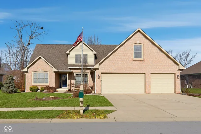 $445,000 | 6686 Woodcrest Drive, Avon, IN 46123