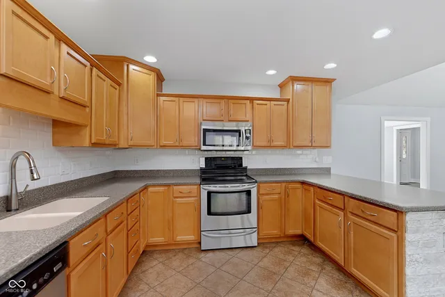 $445,000 | 6686 Woodcrest Drive, Avon, IN 46123