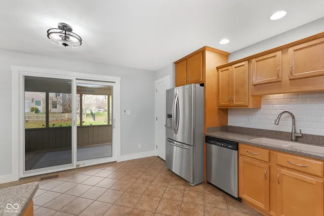 $445,000 | 6686 Woodcrest Drive, Avon, IN 46123