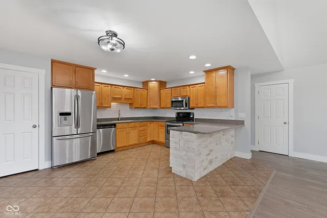 $445,000 | 6686 Woodcrest Drive, Avon, IN 46123