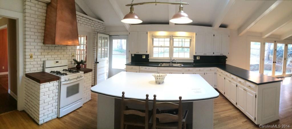 906 Wedgewood Road Statesville, NC 28677 - Photo 2 of 23