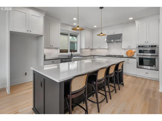 $975,000 | 27776 Southwest Larkspur Terrace, Wilsonville, OR 97070