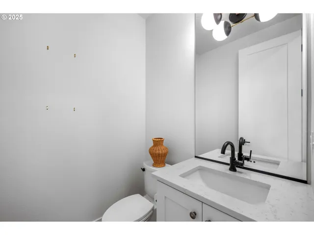 $975,000 | 27776 Southwest Larkspur Terrace, Wilsonville, OR 97070