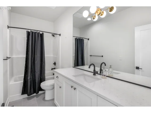 $975,000 | 27776 Southwest Larkspur Terrace, Wilsonville, OR 97070