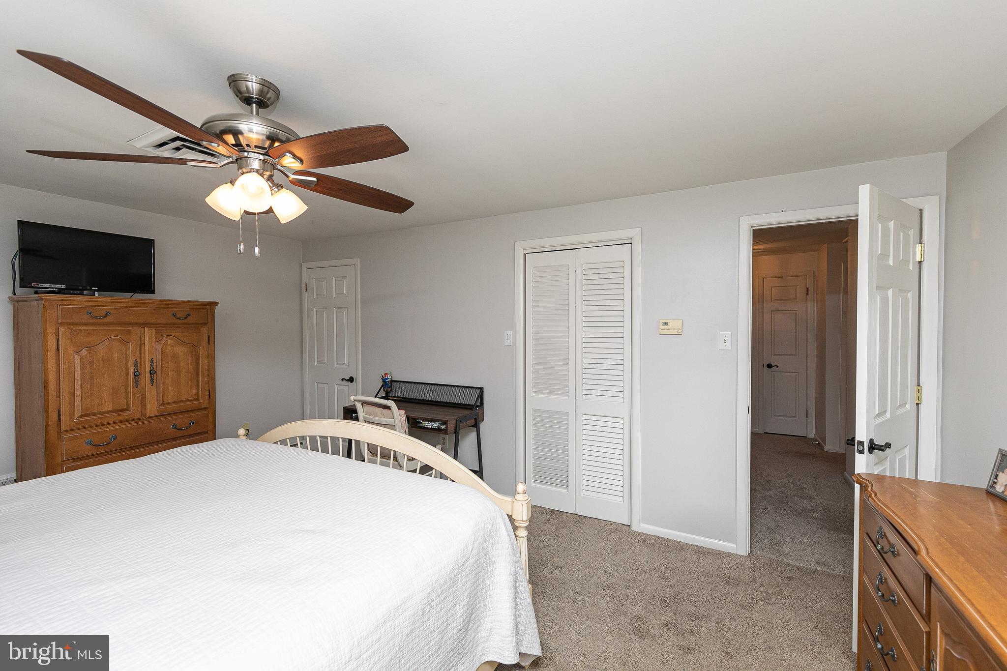 456 Sugarmill Road Huntingdon Valley, PA 19006 - Photo 26 of 39 Primary Bedroom