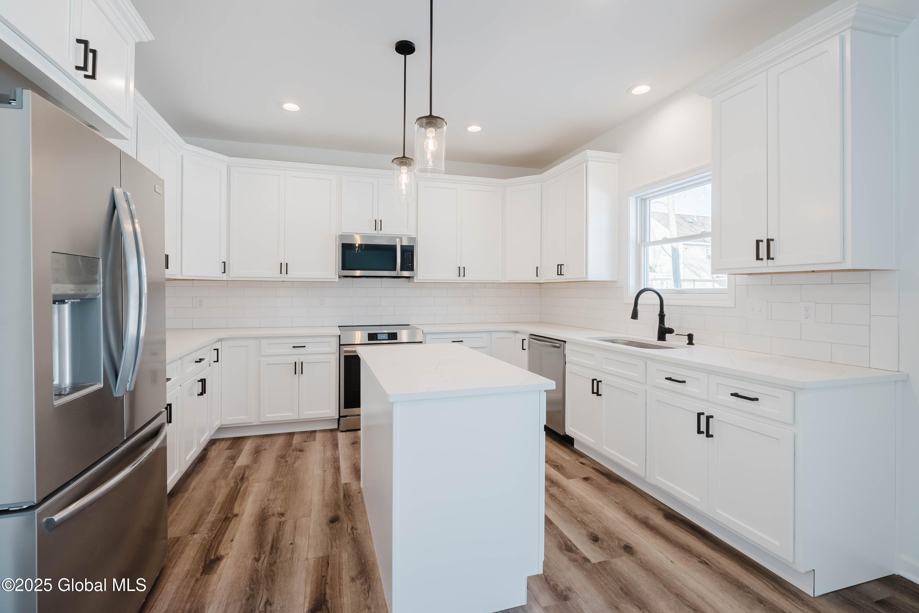 23 Plant Road Halfmoon, NY 12065 - Photo 19 of 65 19