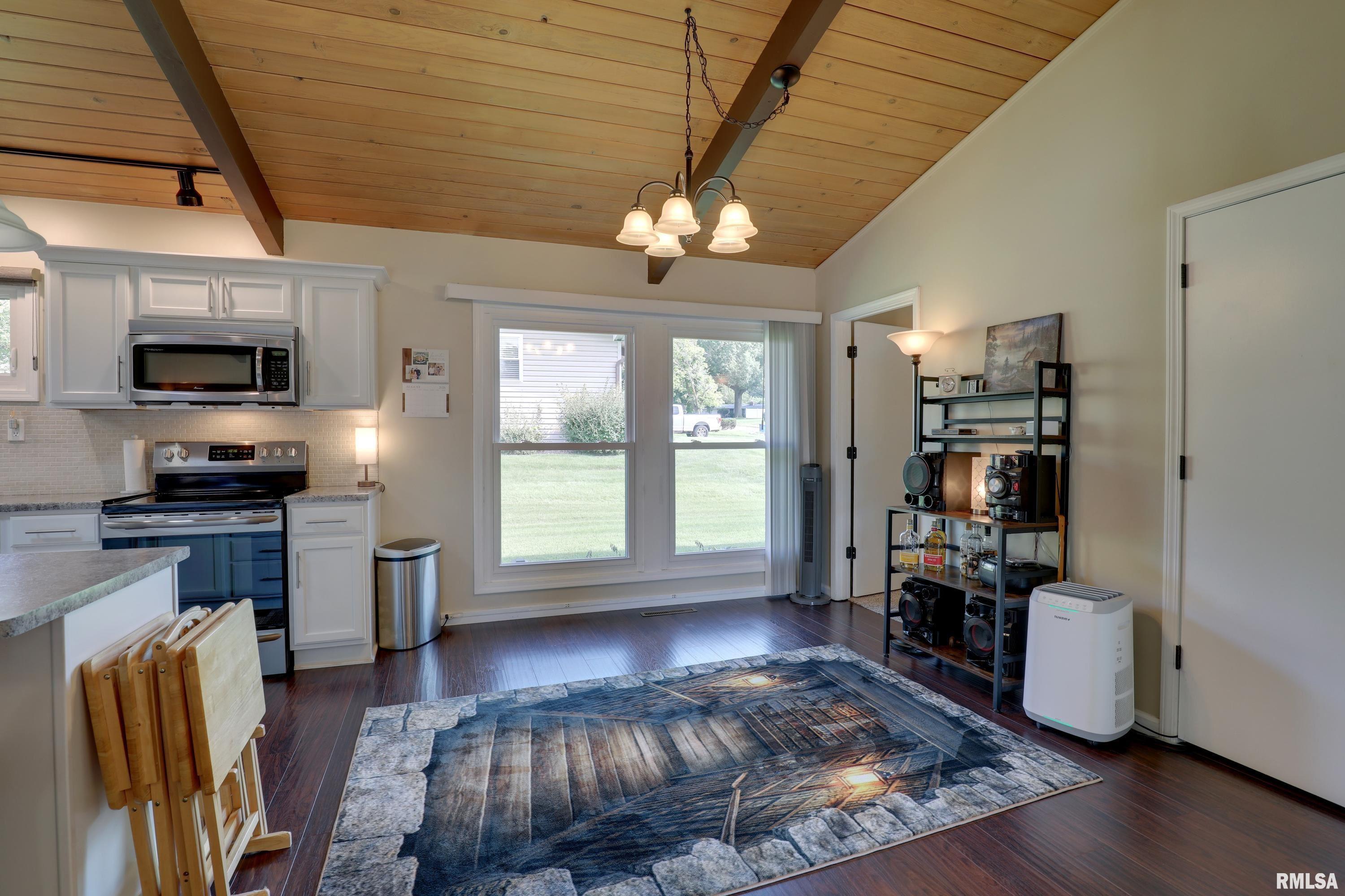 728 Ridgewood Drive Quincy, IL 62301 - Photo 11 of 25 Gallery Image 11