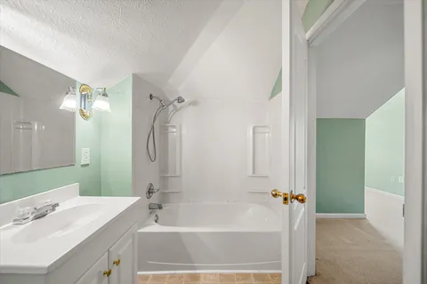 $365,000 | 1227 Highland Hills Drive, La Vergne, TN 37086